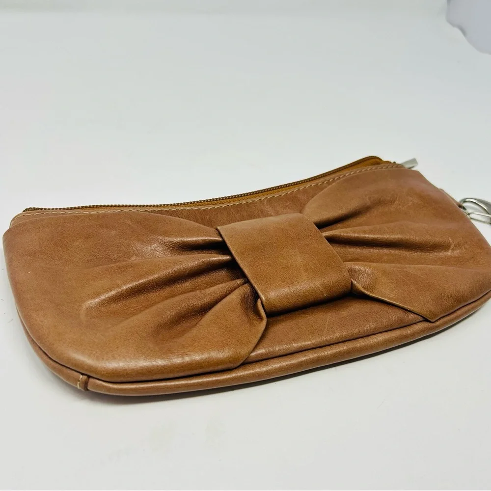 Carla Danelli Tan Brown Leather Bow Pochette Wristlet Purse‎